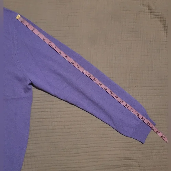 ​NWT John W. Nordstrom 100% Cashmere V-Neck Sweater - Lavender - Large